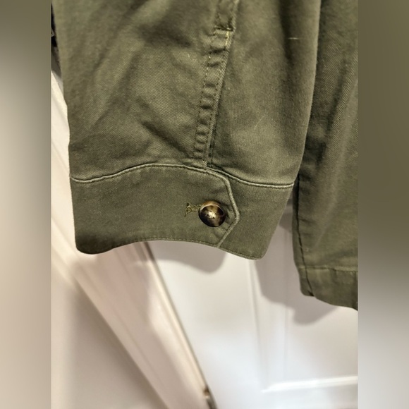 J.Jill utility green jacket button front with pockets size XL soft material - Picture 5 of 7